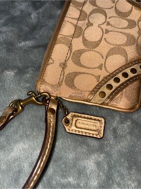 Coach VINTAGE Metallic Studded Wristlet Wallet in Champagne Gold w/ logo tag